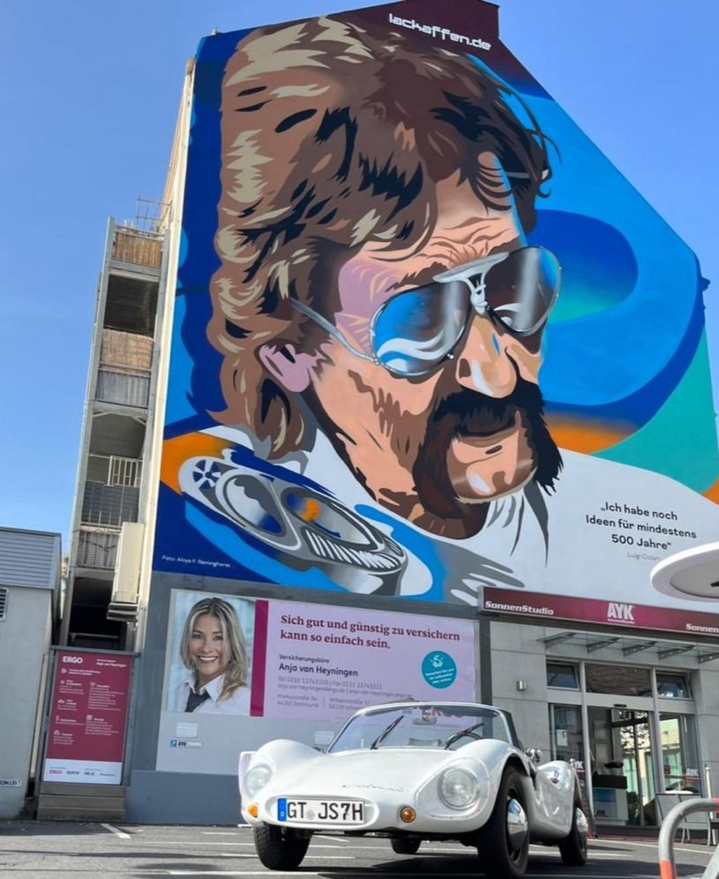 Colani Portrait schmückt nun Fassade in der Wilhelmstraße
