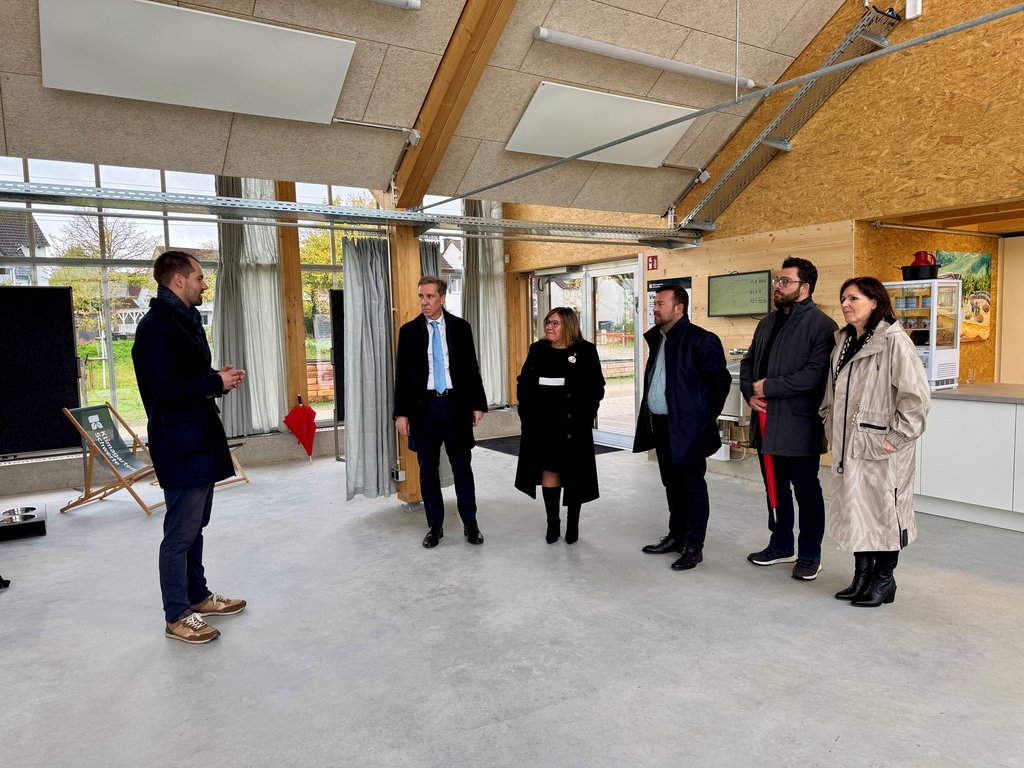 Bürgermeister empfängt griechischen Botschafter und Generalkonsulin im Rathaus