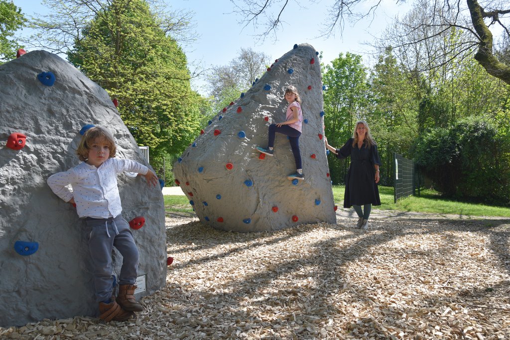 Neue Boulderanlage auf dem zukünftigen Wasserspielplatz Ruhrstraße eröffnet