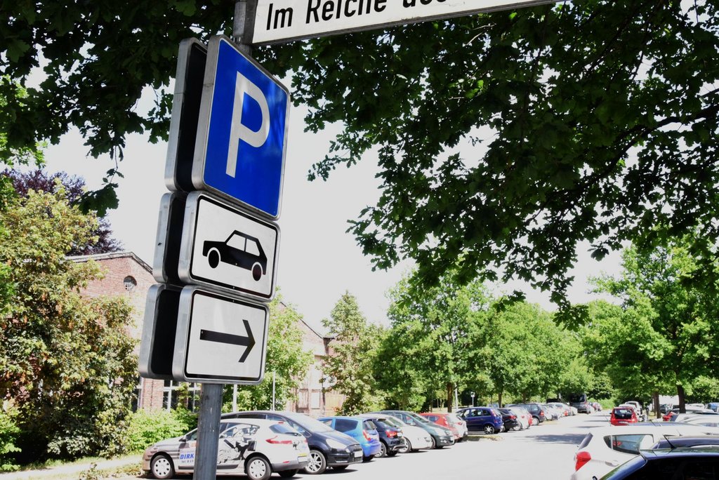 Parkplatz Im Reiche des Wassers auch für Fahrräder und E-Autos