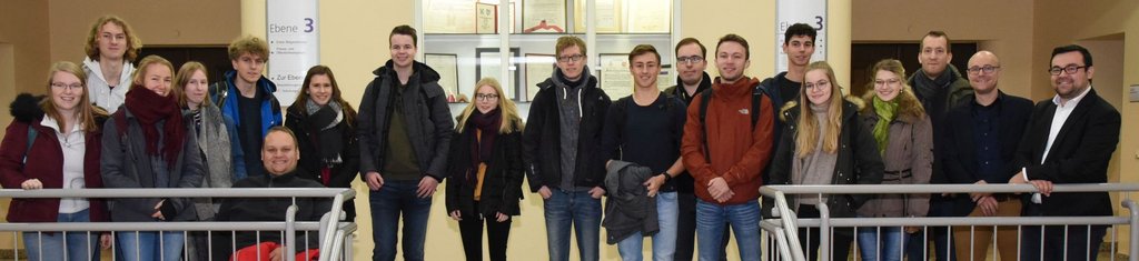 Student*innen der TU Dortmund gehen in Schwerte in die Praxis