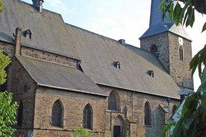 St. Viktor-Kirche, Nordansicht