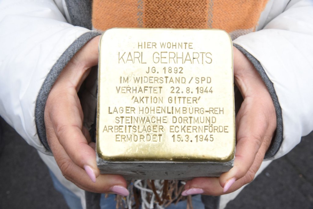 Stolpersteine: 15 neue Mahnungen für Schwerte