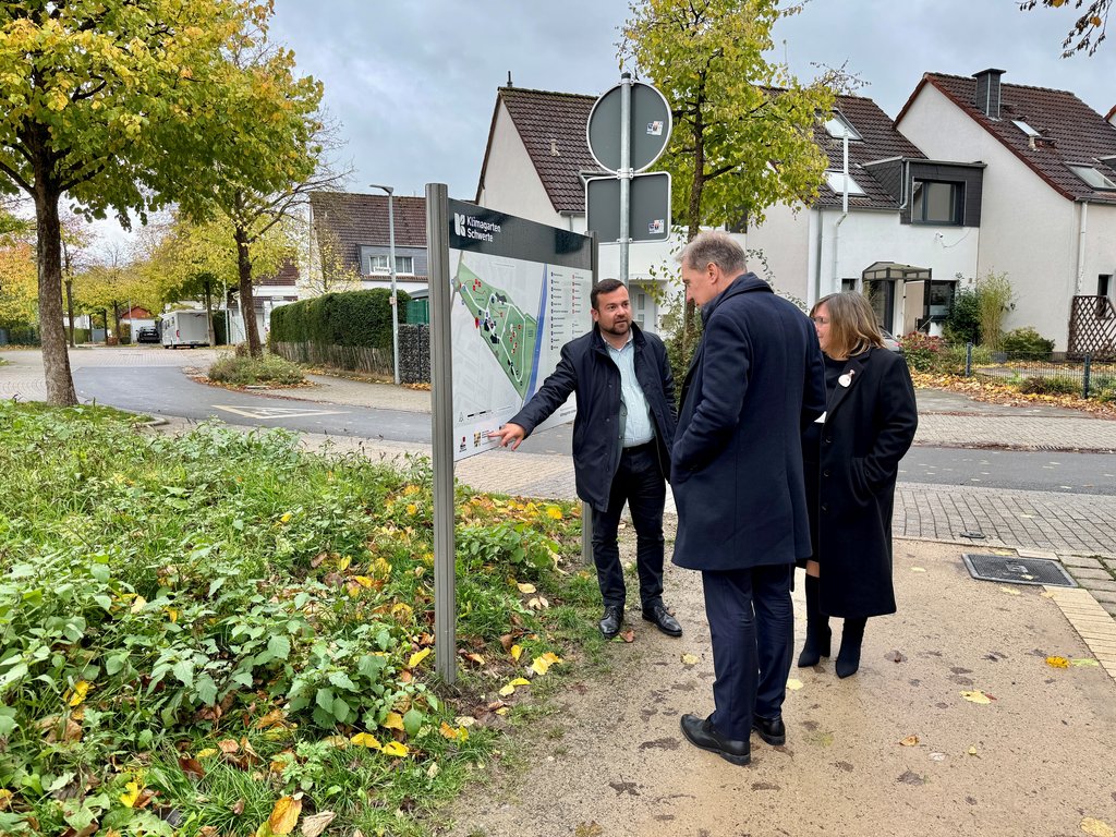 Bürgermeister empfängt griechischen Botschafter und Generalkonsulin im Rathaus