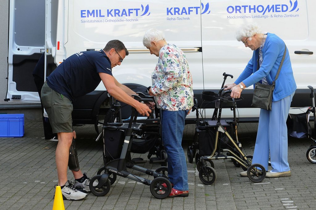 Von Technikcheck bis Kaffeetafel: Rollatortag ein voller Erfolg