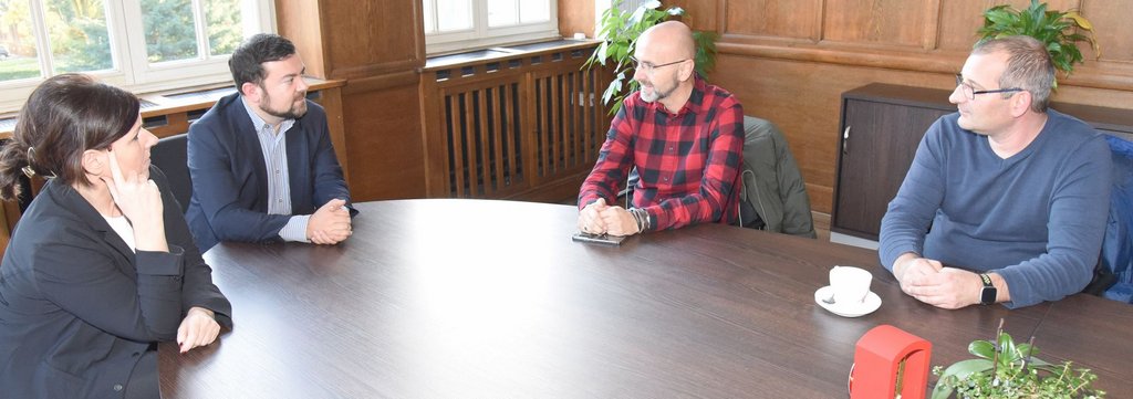 Bürgermeister unterstützt Spendenaktion für Schwerter Tafel