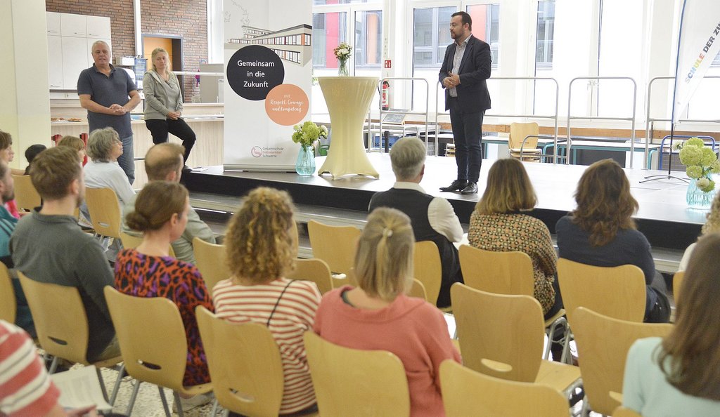 Gesamtschule Gänsewinkel als Schule der Zukunft ausgezeichnet
