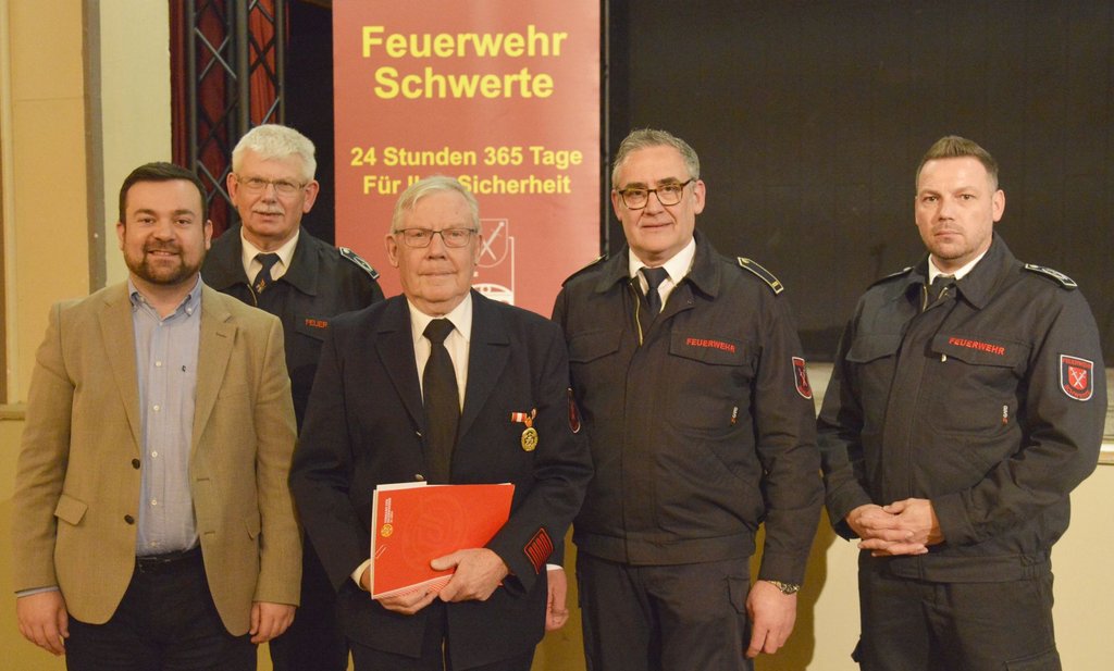 Friedrich Dieckmann: 60 Jahre Mitglied der Freiwilligen Feuerwehr